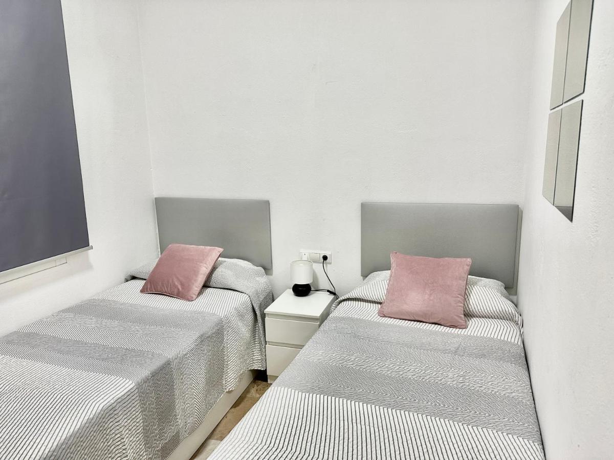 Apartamento Acogedor Y Moderno En Pleno Centro De Sevilla Con Parking Gratis Екстериор снимка