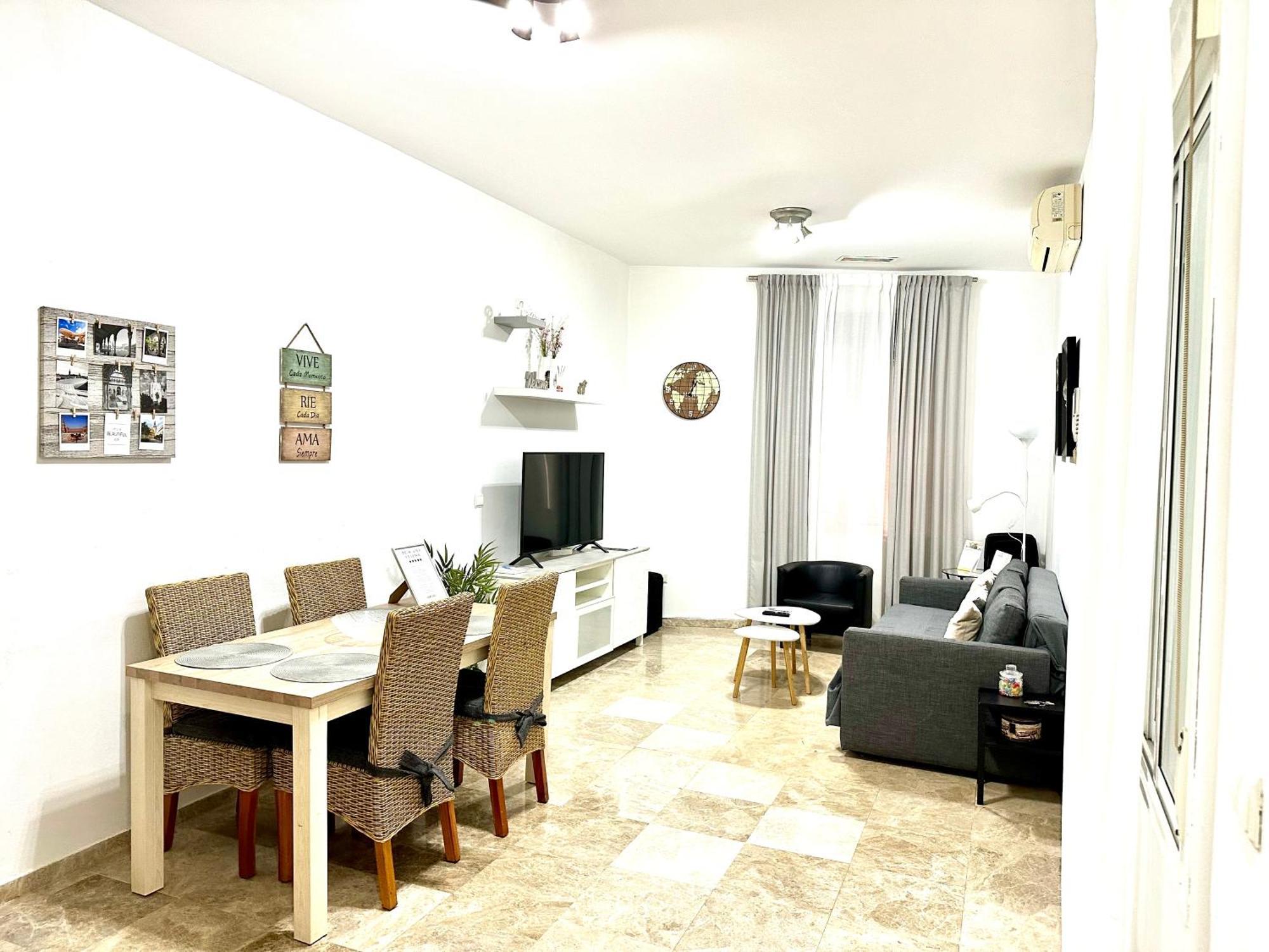 Apartamento Acogedor Y Moderno En Pleno Centro De Sevilla Con Parking Gratis Екстериор снимка